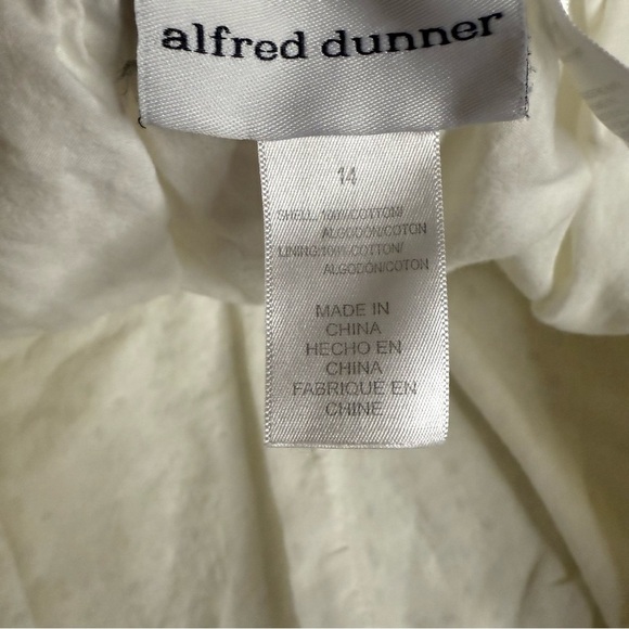 Vintage Alfred Dunner Pull-On Capris Ivory Eyelet Back Elastic Women’s Size 14 - Picture 11 of 12